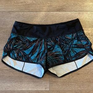 Lululemon Speed Short Size 6
